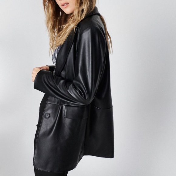 Faux leather blazer - Picture 2 of 2